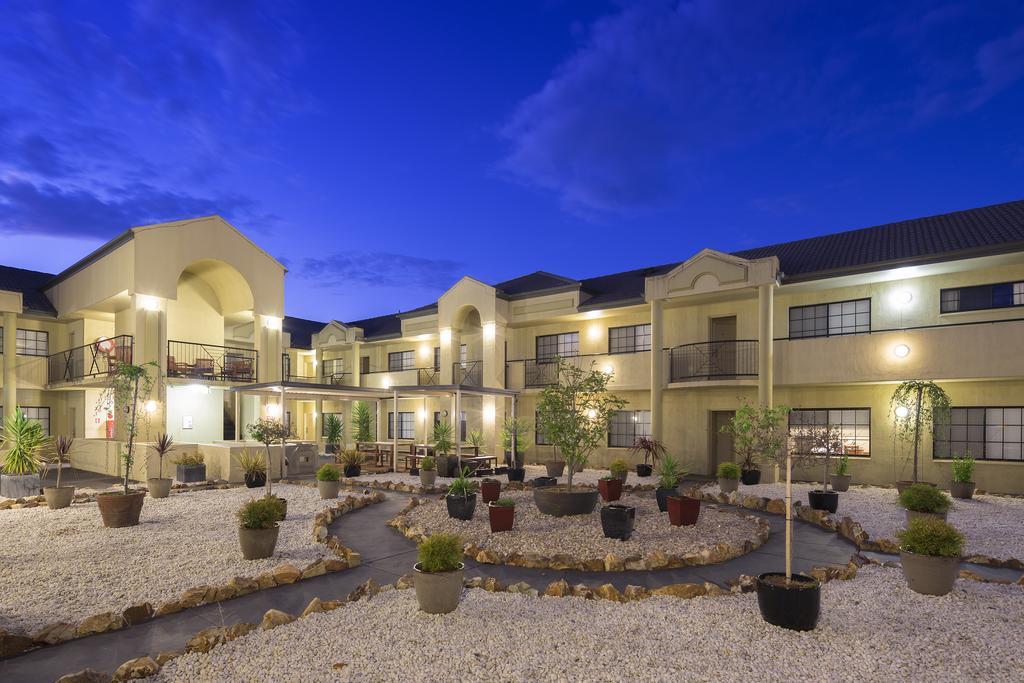 Canberra Parklands Central Apartment Hotel Official Bagian luar foto