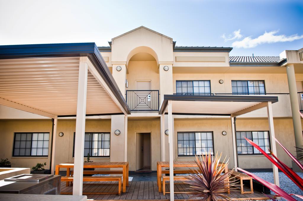 Canberra Parklands Central Apartment Hotel Official Bagian luar foto
