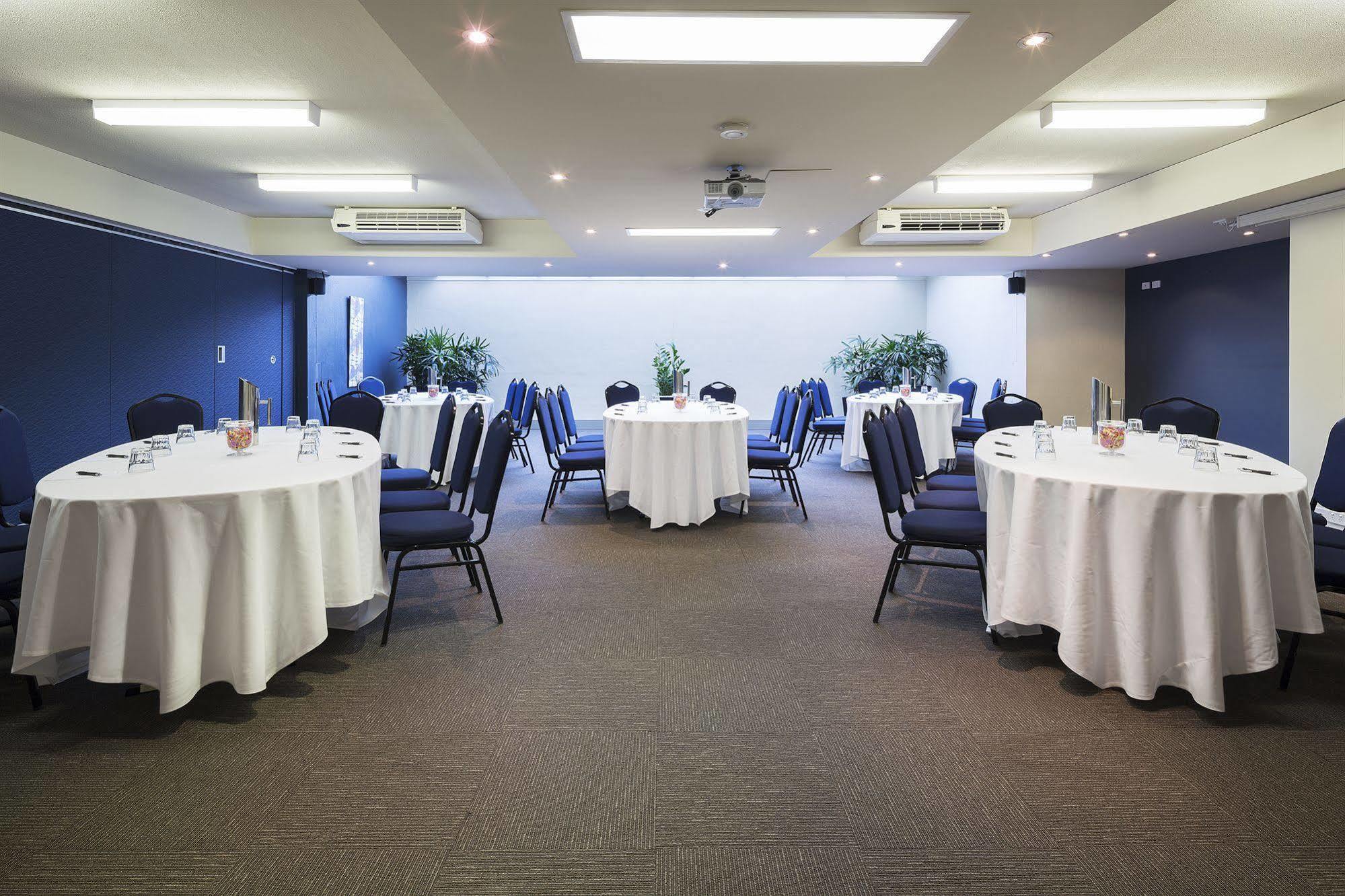 Canberra Parklands Central Apartment Hotel Official Bagian luar foto