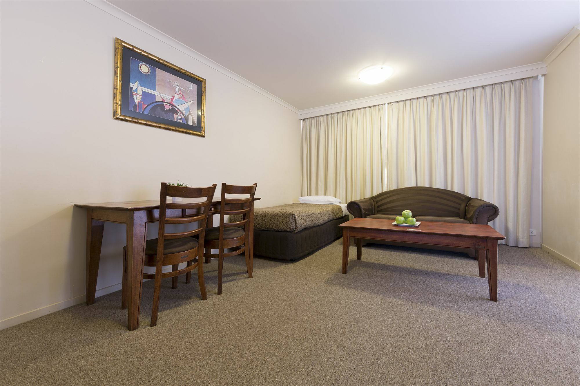 Canberra Parklands Central Apartment Hotel Official Bagian luar foto
